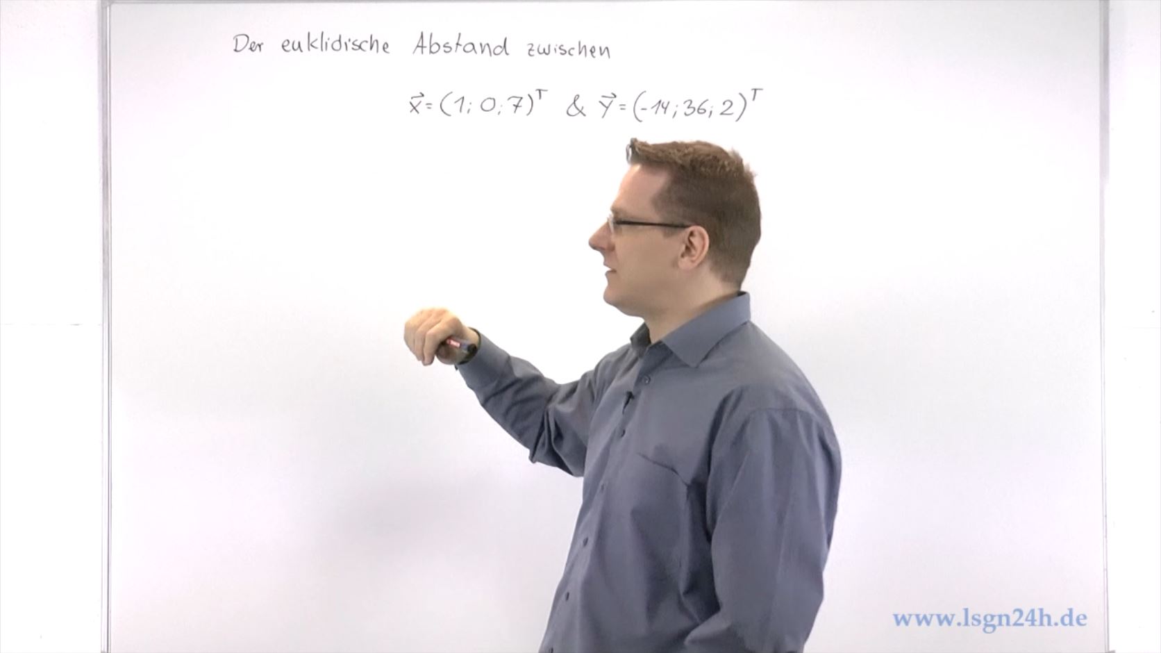 Wie bestimmt man den Abstand zwischen Vektoren im $\mathbb{R}^3$?